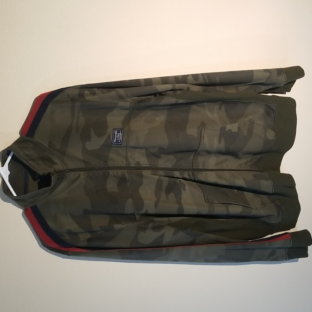 ABERCROMBIE AND FITCH WARMUP SUIT